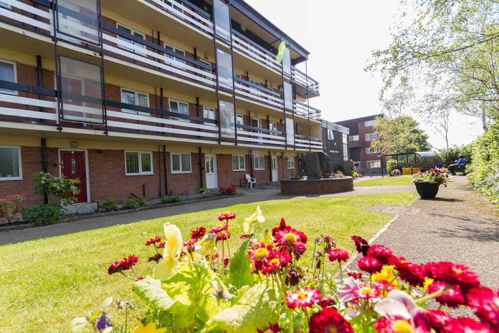 estates, caretaking, green garden, flowers